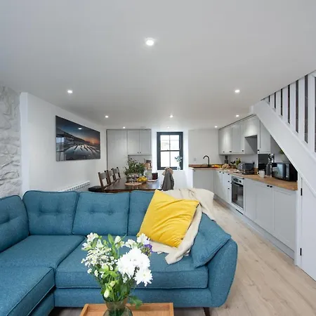 Holiday home Burrow Cottage, *
